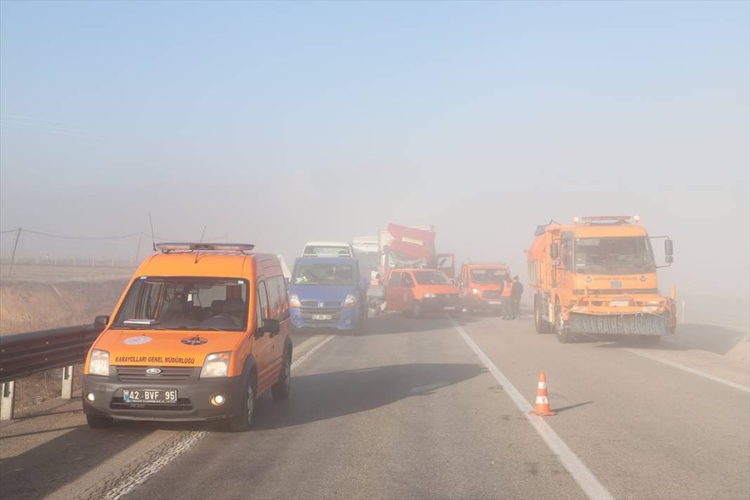 Konya'da TIR'lar dahil birçok araç birbirine girdi! Çok sayıda ekip sevk edildi 9